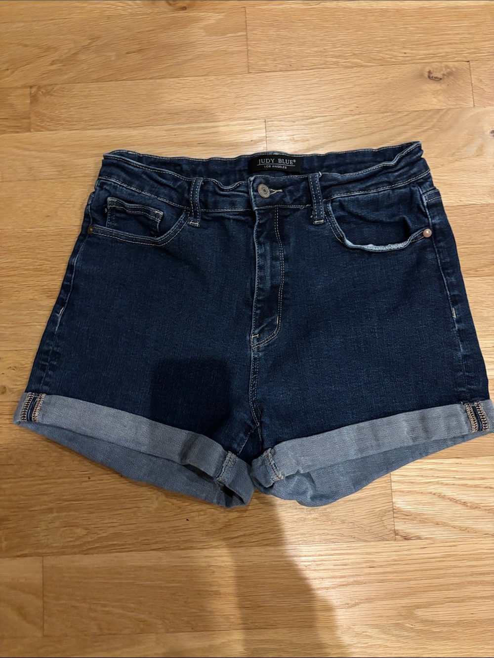 Judy Blue Los Angeles Dark Blue Denim Women’s Size 31 Jean Shorts